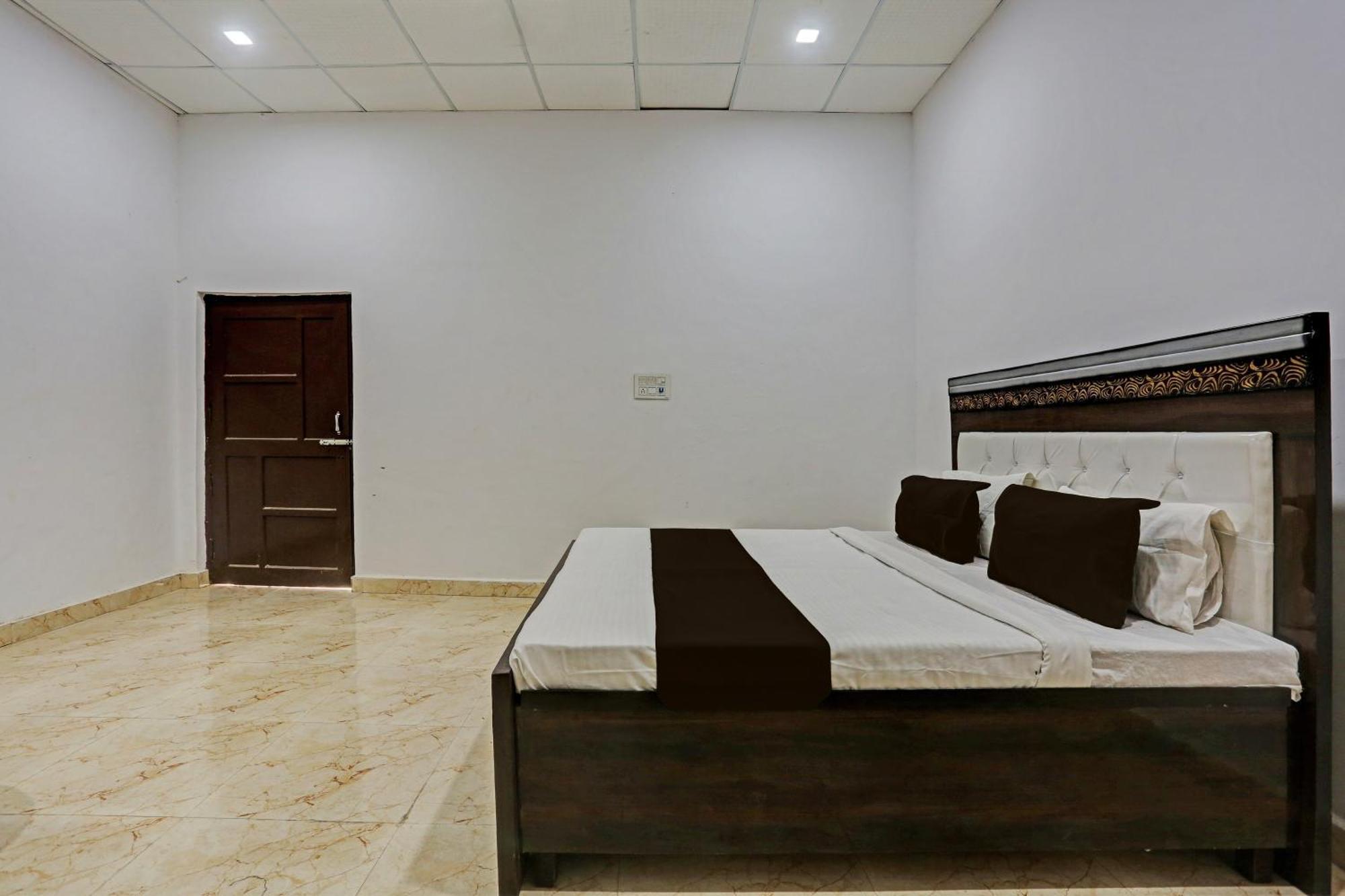 Hotel O Murliwala Wedding Palace And Resort Samalkha Exteriör bild
